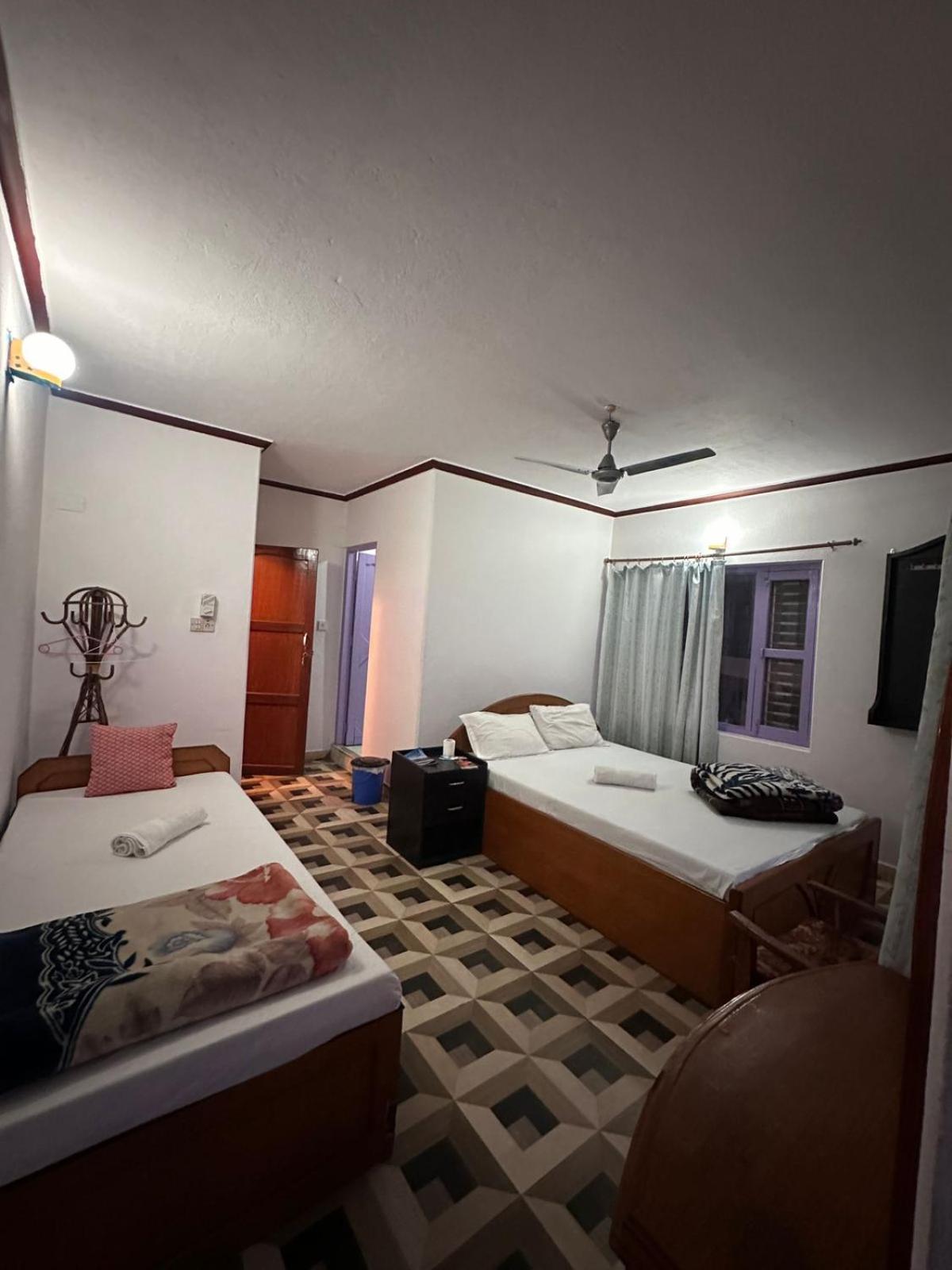Hotel Harmony Покхара Экстерьер фото